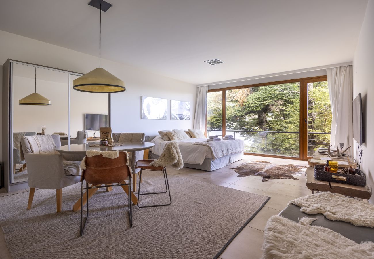 Estudio en San Carlos de Bariloche - Arrayan -1B: Estudio Doble vista lago.-