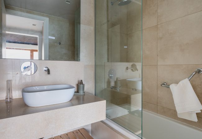 Apartamento em San Carlos de Bariloche - CIPRES 04 - Incrível Duplex no Lago Gutiérrez Apartamento em San Carlos de Bariloche - CIPRES 04 - Incrível Duplex no Lago Gutiérrez