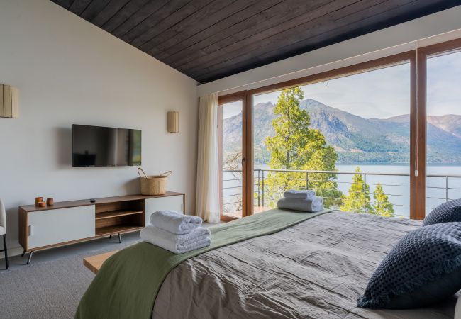 Apartamento em San Carlos de Bariloche - CIPRES 04 - Incrível Duplex no Lago Gutiérrez Apartamento em San Carlos de Bariloche - CIPRES 04 - Incrível Duplex no Lago Gutiérrez