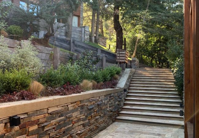 Apartamento em San Carlos de Bariloche - CIPRES 04 - Incrível Duplex no Lago Gutiérrez Apartamento em San Carlos de Bariloche - CIPRES 04 - Incrível Duplex no Lago Gutiérrez