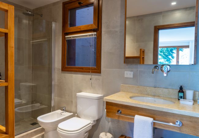 Apartment in San Carlos de Bariloche - ARRAYAN -1 A Stylish apartment with lake views  Apartment in San Carlos de Bariloche - ARRAYAN -1 A Stylish apartment with lake views