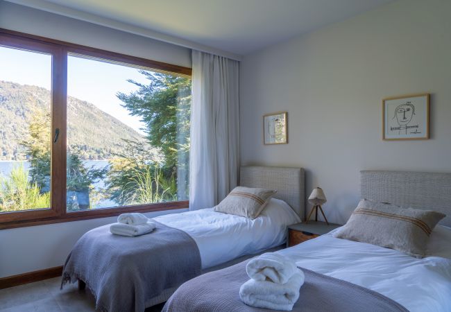 Apartment in San Carlos de Bariloche - ARRAYAN -1 A Stylish apartment with lake views  Apartment in San Carlos de Bariloche - ARRAYAN -1 A Stylish apartment with lake views