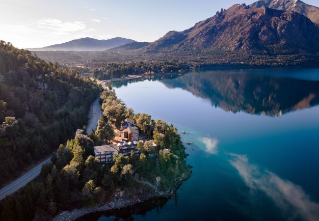 Apartment in San Carlos de Bariloche - LENGA PB D Amazing apartment in Peñon Arelauquen Apartment in San Carlos de Bariloche - LENGA PB D Amazing apartment in Peñon Arelauquen