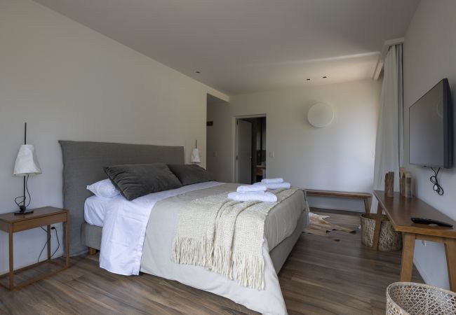 Apartment in San Carlos de Bariloche - LENGA PB D Amazing apartment in Peñon Arelauquen Apartment in San Carlos de Bariloche - LENGA PB D Amazing apartment in Peñon Arelauquen