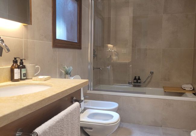 Studio in San Carlos de Bariloche - ARRAYAN PB B Studio with Panoramic Lake View Studio in San Carlos de Bariloche - ARRAYAN PB B Studio with Panoramic Lake View